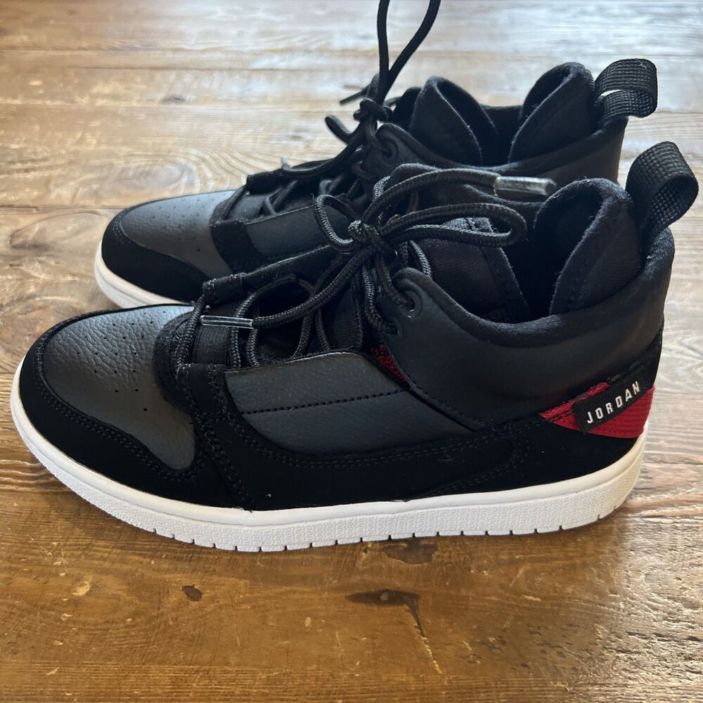 Boys Air Jordan Fadeaway Black Red Basketball Sneakers Shoes Size 4Y AO1331-016